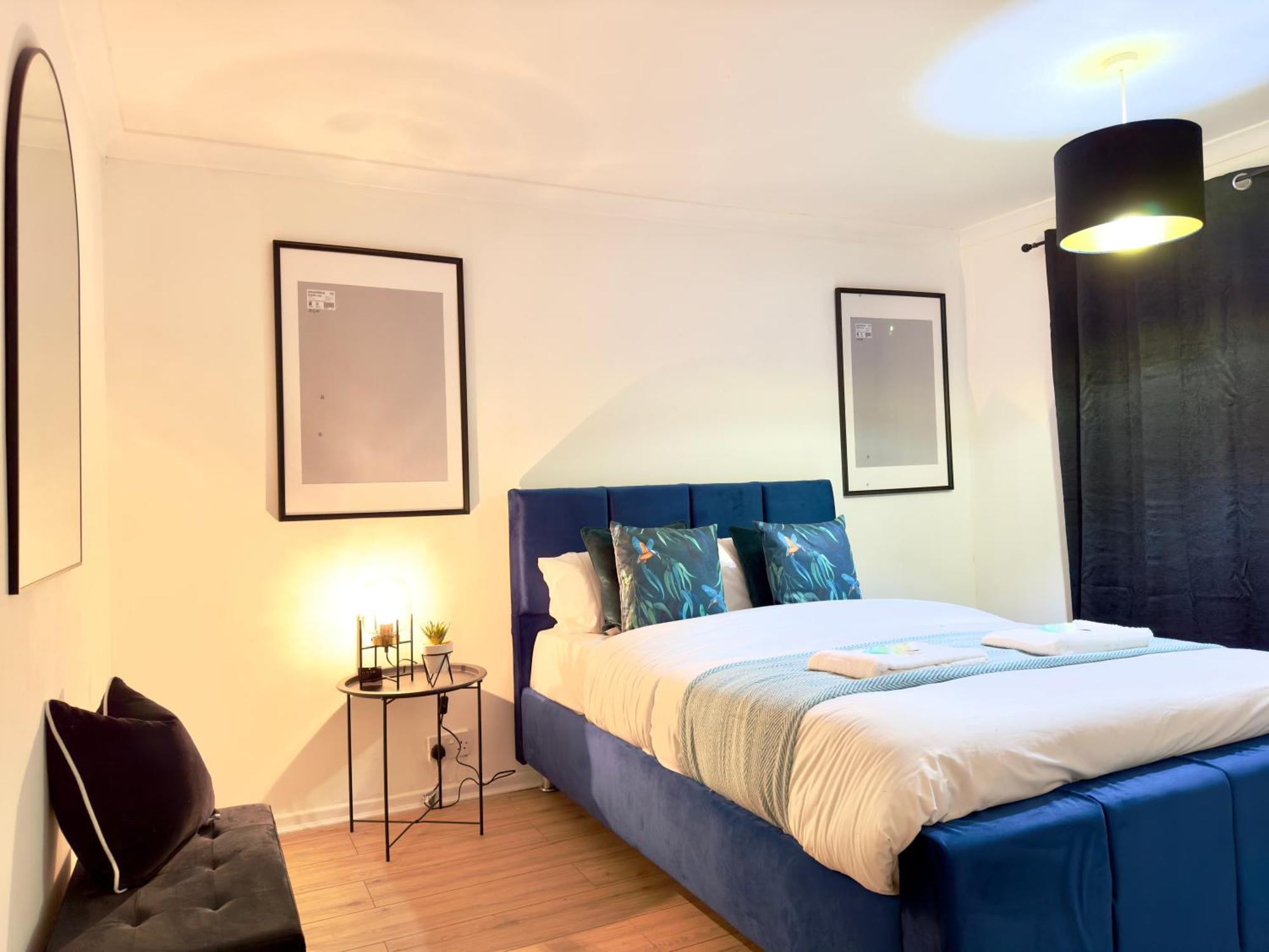Rnm - Business Professionals Ready, Cost Effective For Large Stays! 3 Bedroom Lounge, Private Access & Entire Place, Kitchen & Washroom With Amenities, Smart Tv, Easy Access, Fast Wifi, Large Driveway, Great Transport Links, Near Worcester Hospital A Exterior foto