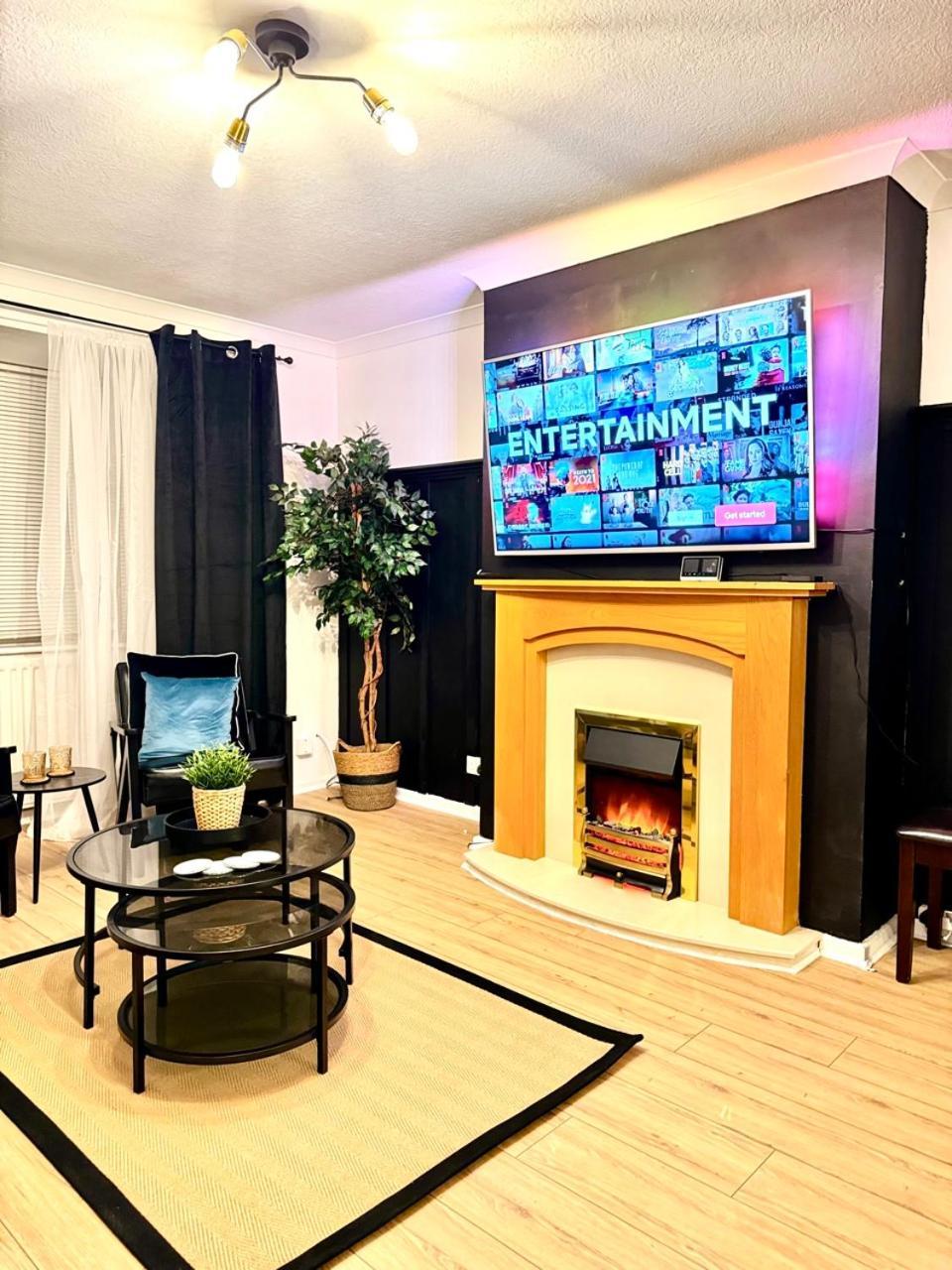 Rnm - Business Professionals Ready, Cost Effective For Large Stays! 3 Bedroom Lounge, Private Access & Entire Place, Kitchen & Washroom With Amenities, Smart Tv, Easy Access, Fast Wifi, Large Driveway, Great Transport Links, Near Worcester Hospital A Exterior foto